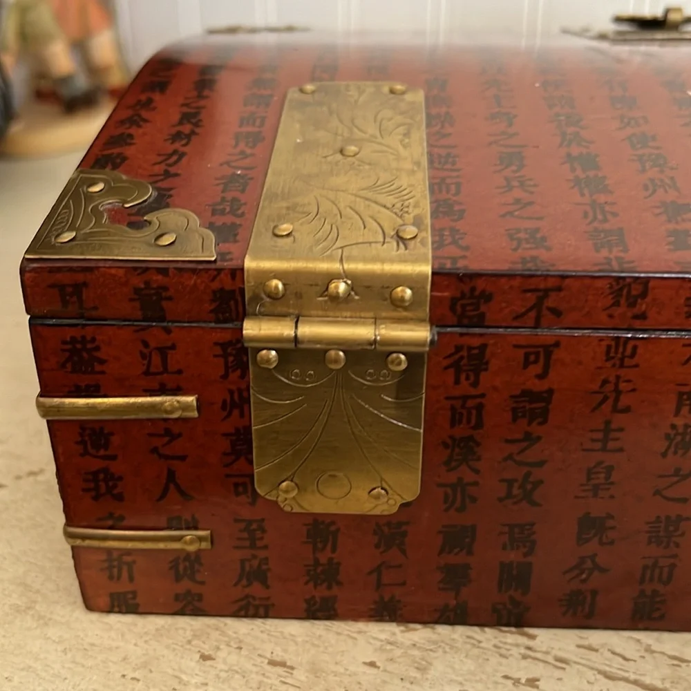 Vintage Chinese ornate jewelry box decorative brass fittings